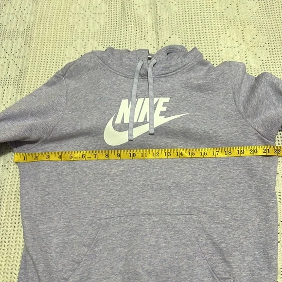 Women’s Nikes, lavender sweatshirt, size medium. - Picture 6 of 7
